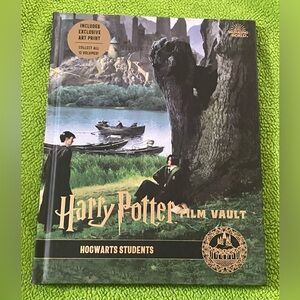 HARRY POTTER FILM VAULT #4:HOGWARTS STUDENTS.